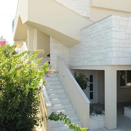 Pavlic Lägenhet Betina (Sibenik-Knin)